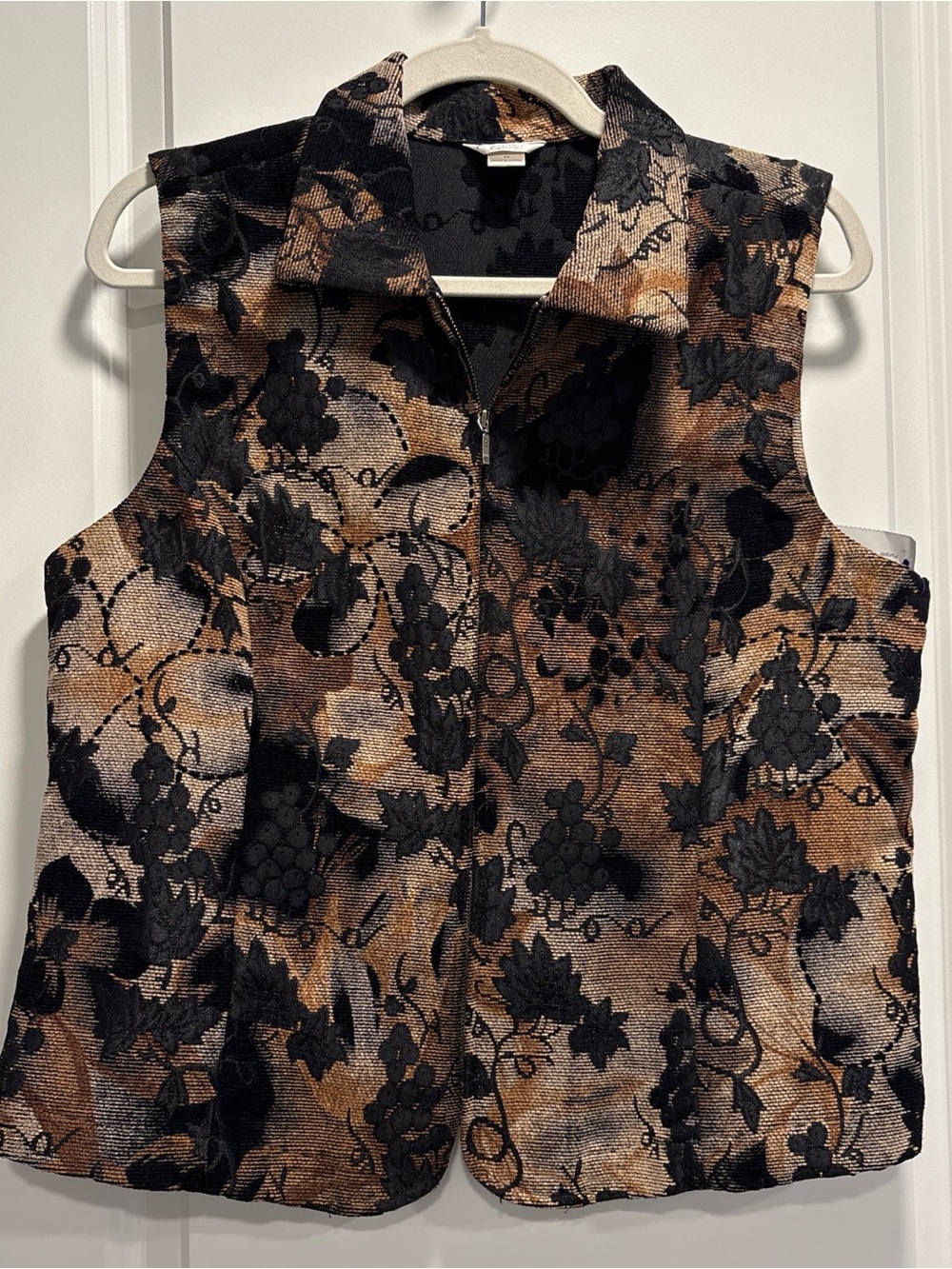Christopher & Banks Sleeveless Floral Jacquard Vest in Black and Brown